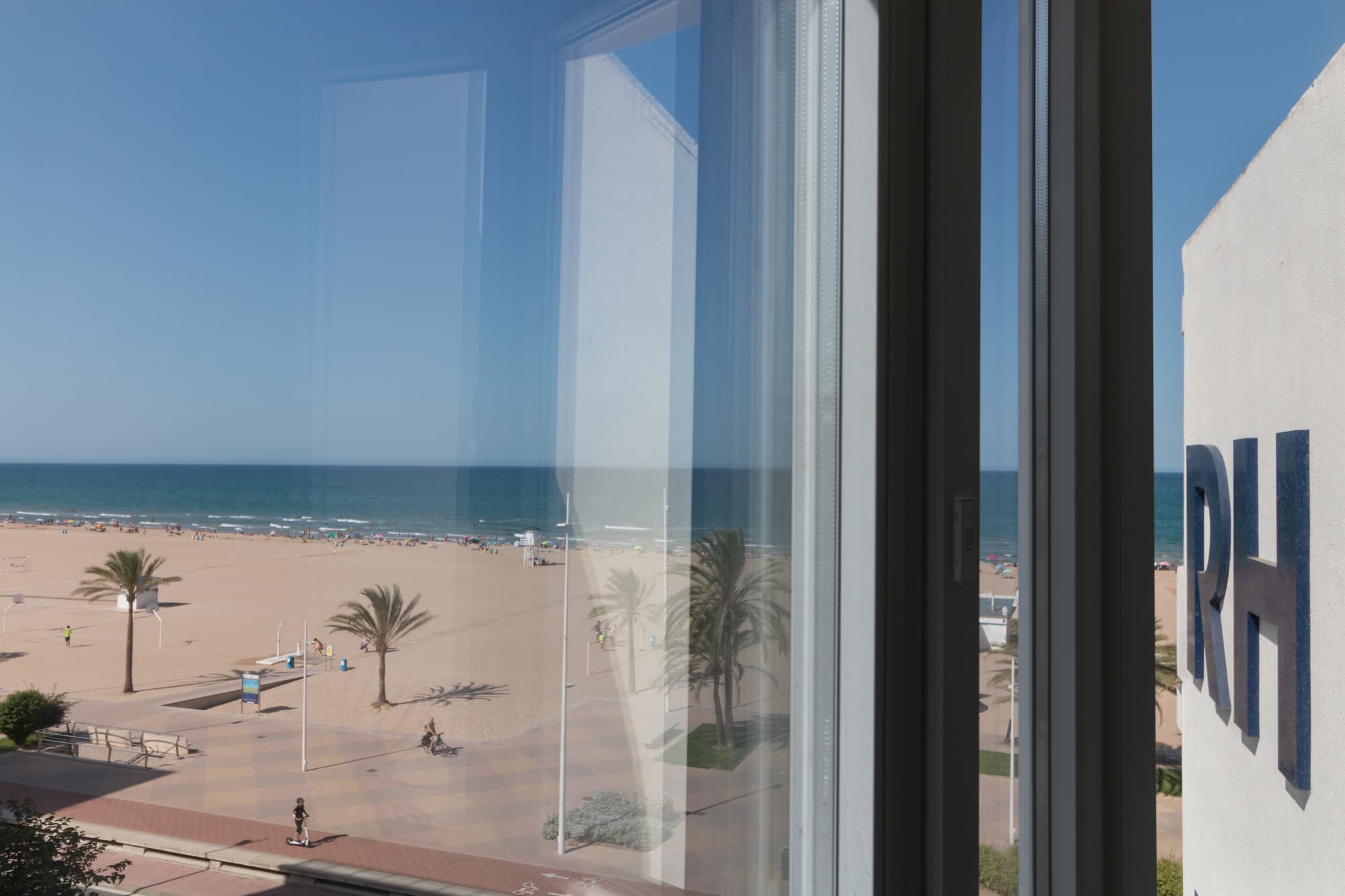 RH Riviera-Only Adults, Beach