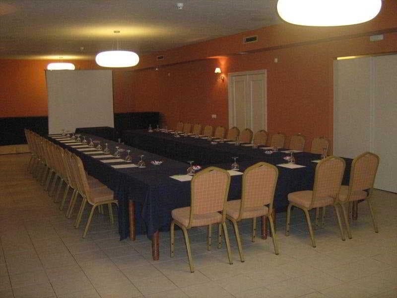 Santiago Apostol, Conferences