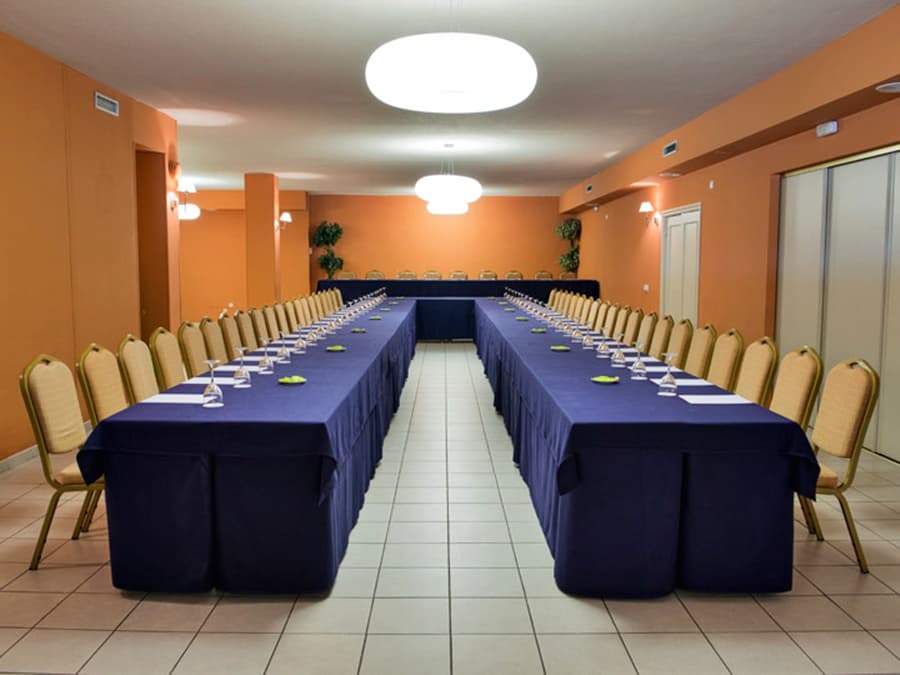 Santiago Apostol, Conferences