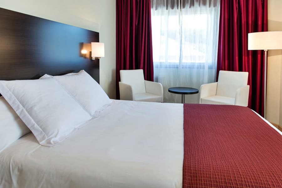 Santiago Apostol, Room