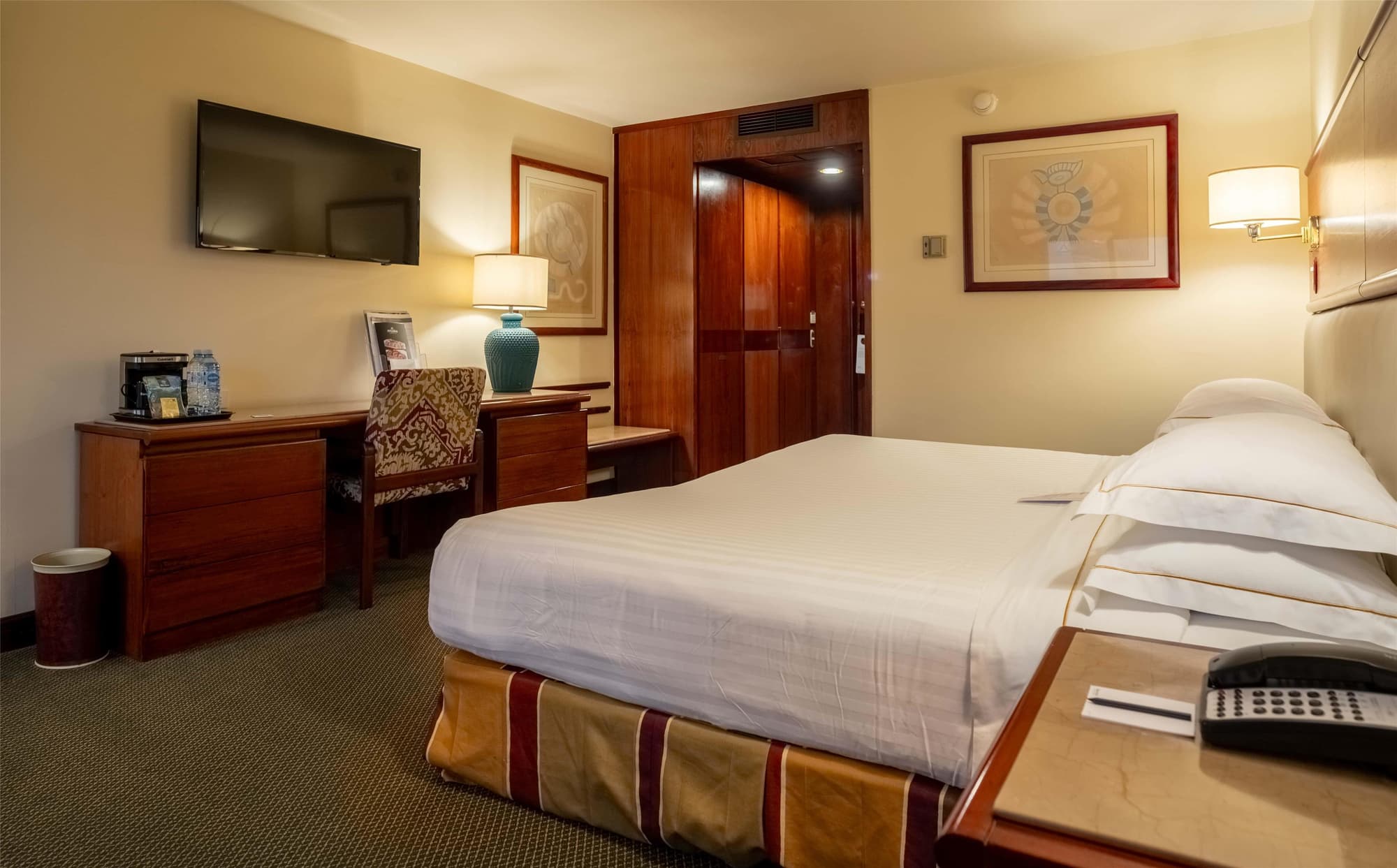 Barcelo San Jose, Room