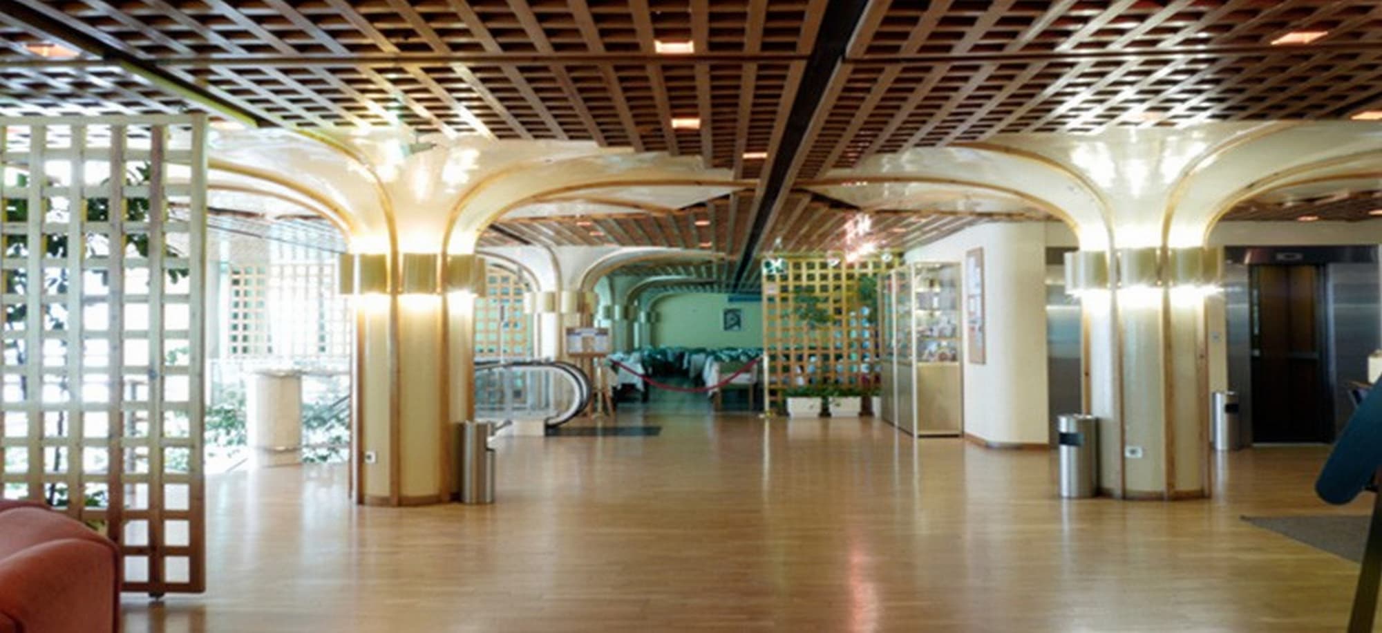 Sant Eloi, Lobby