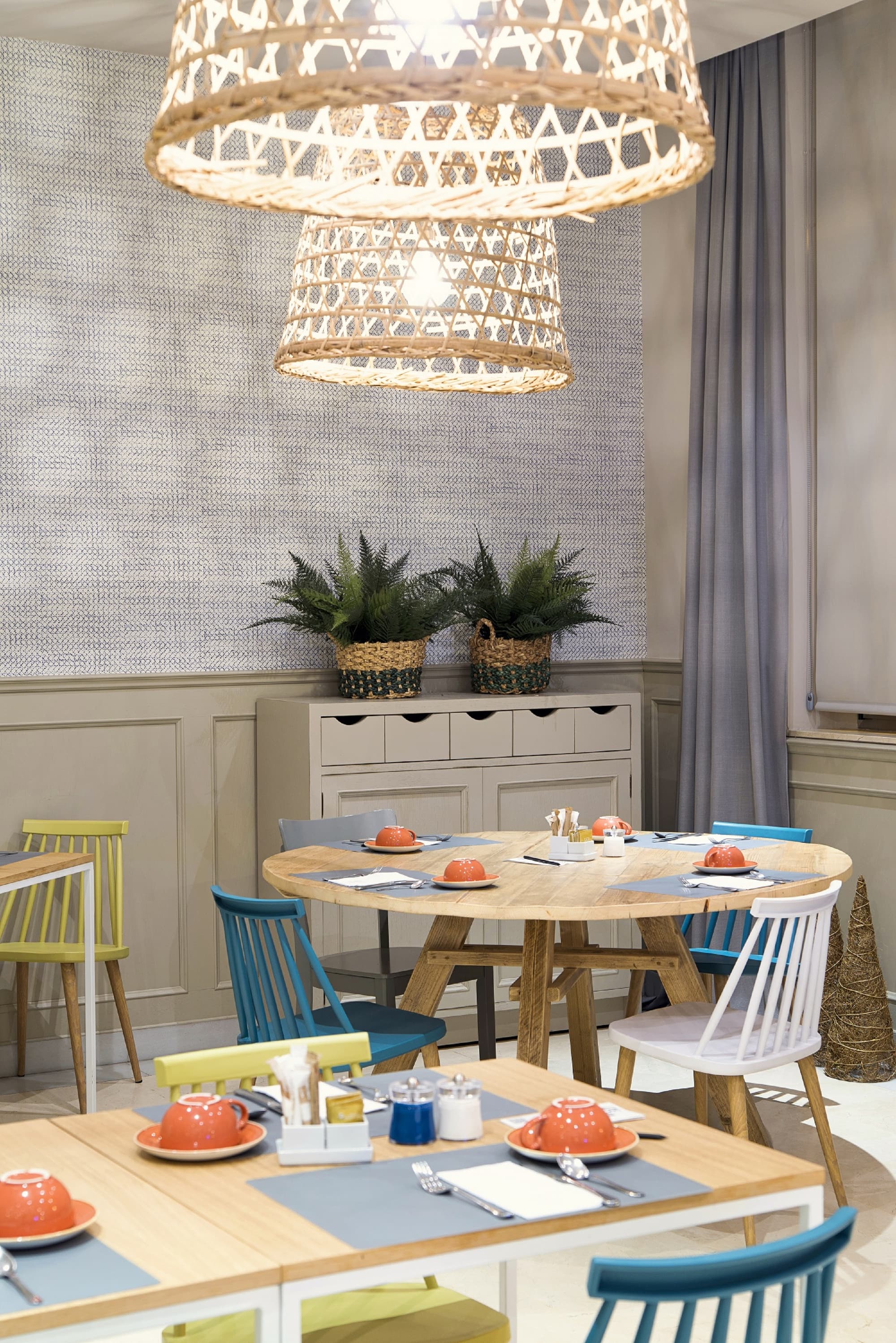 Vincci Lys, Restaurant