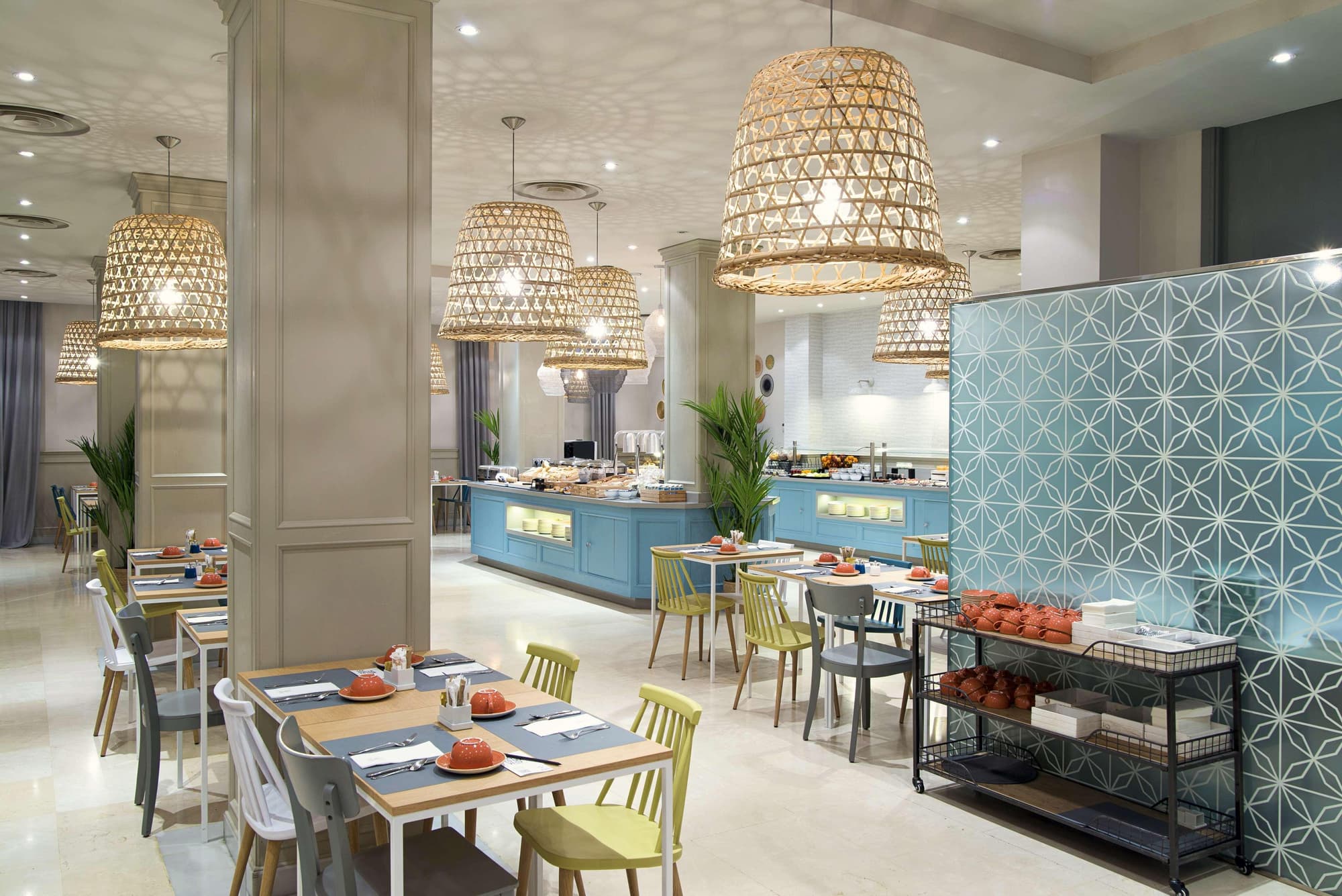 Vincci Lys, Restaurant