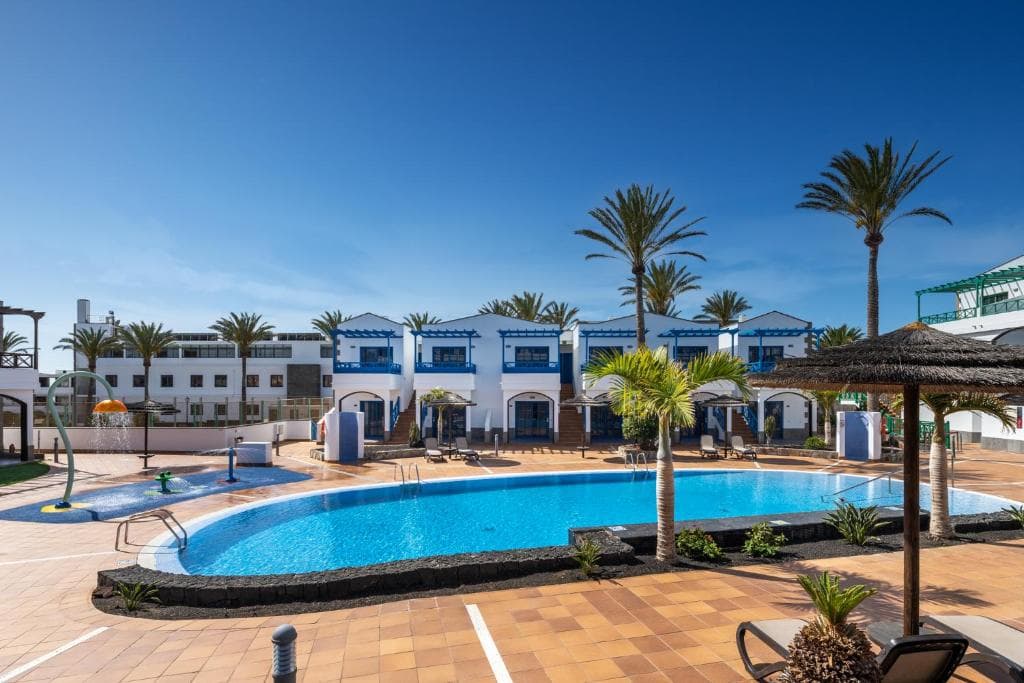 Hotel LIVVO Mirador Papagayo, Sports and Entertainment