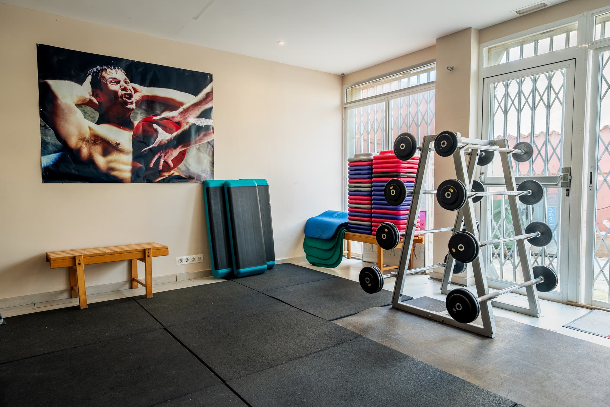 Nura Santa Ponsa Pins, Sports and Entertainment