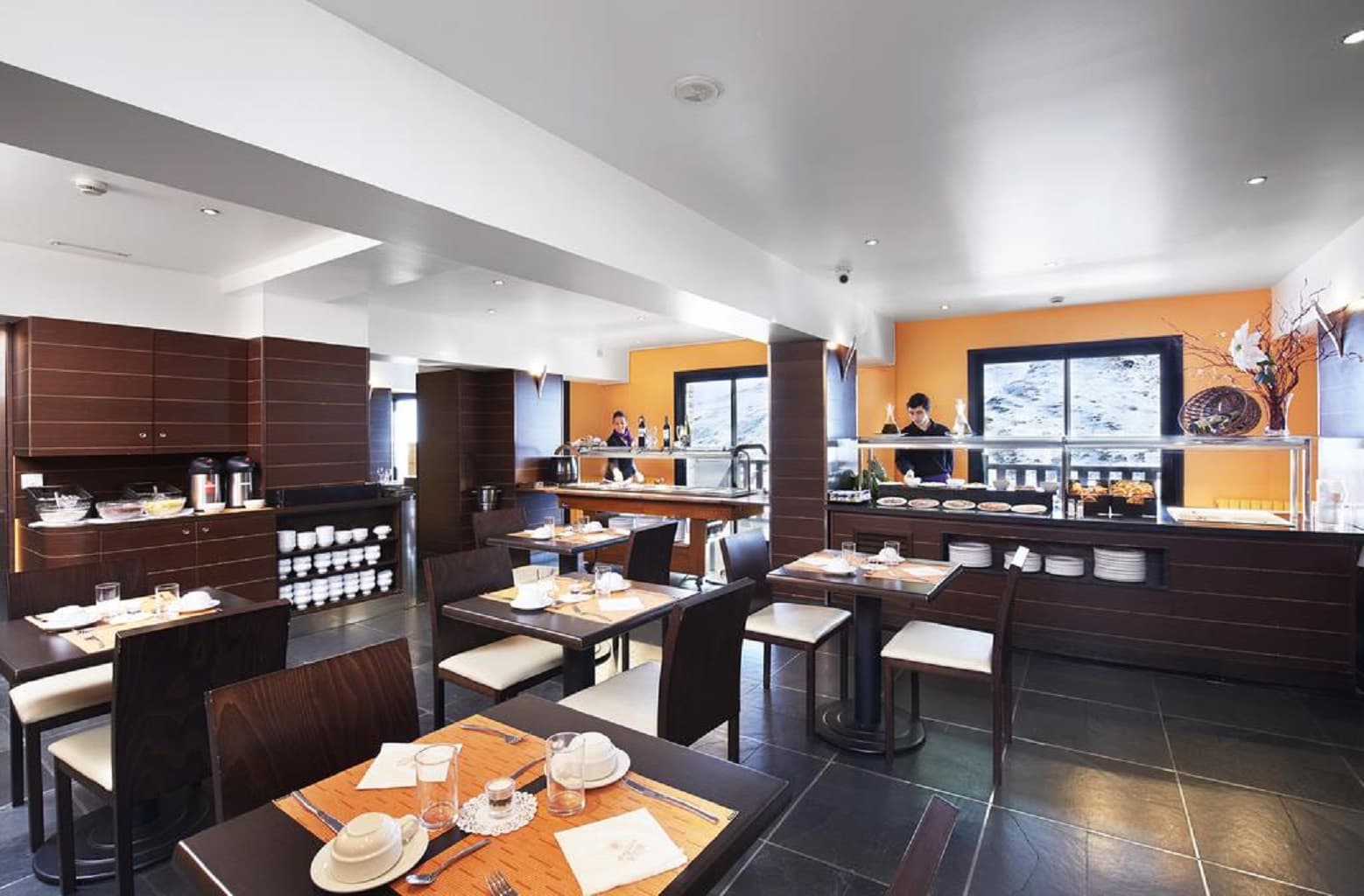 Hotel Caribou, Restaurant