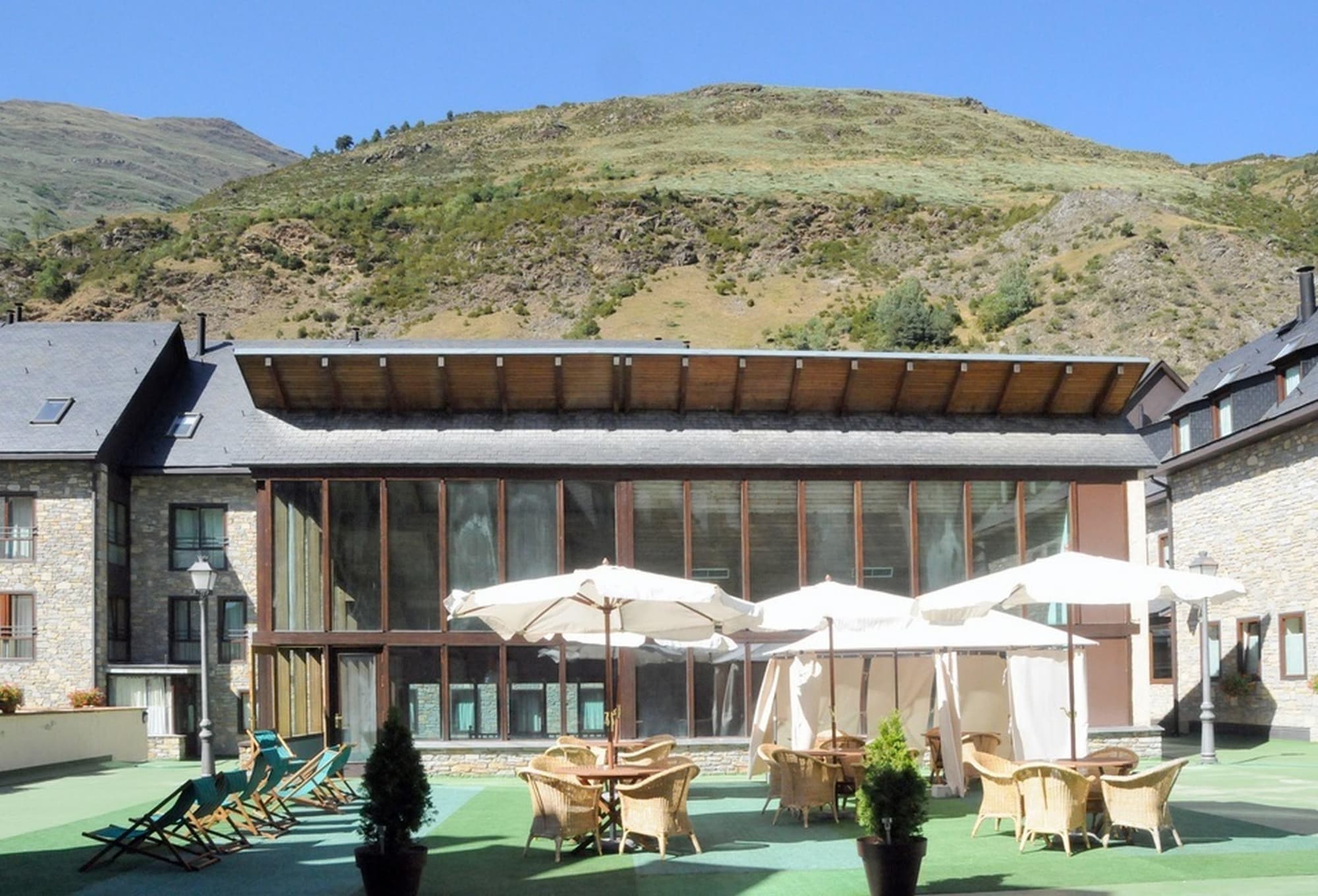 Hotel i Apartaments Vilagaròs, Terrace