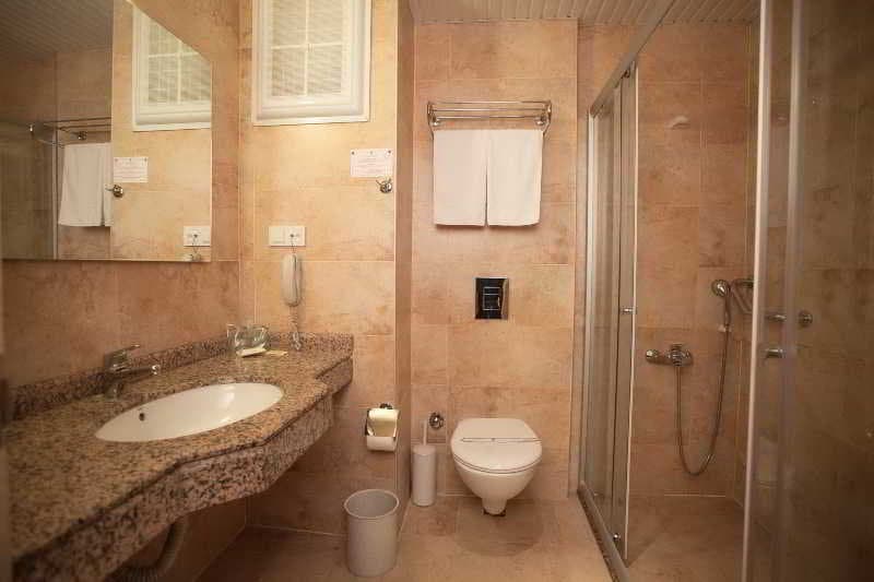 Gardenia Hotel, Room