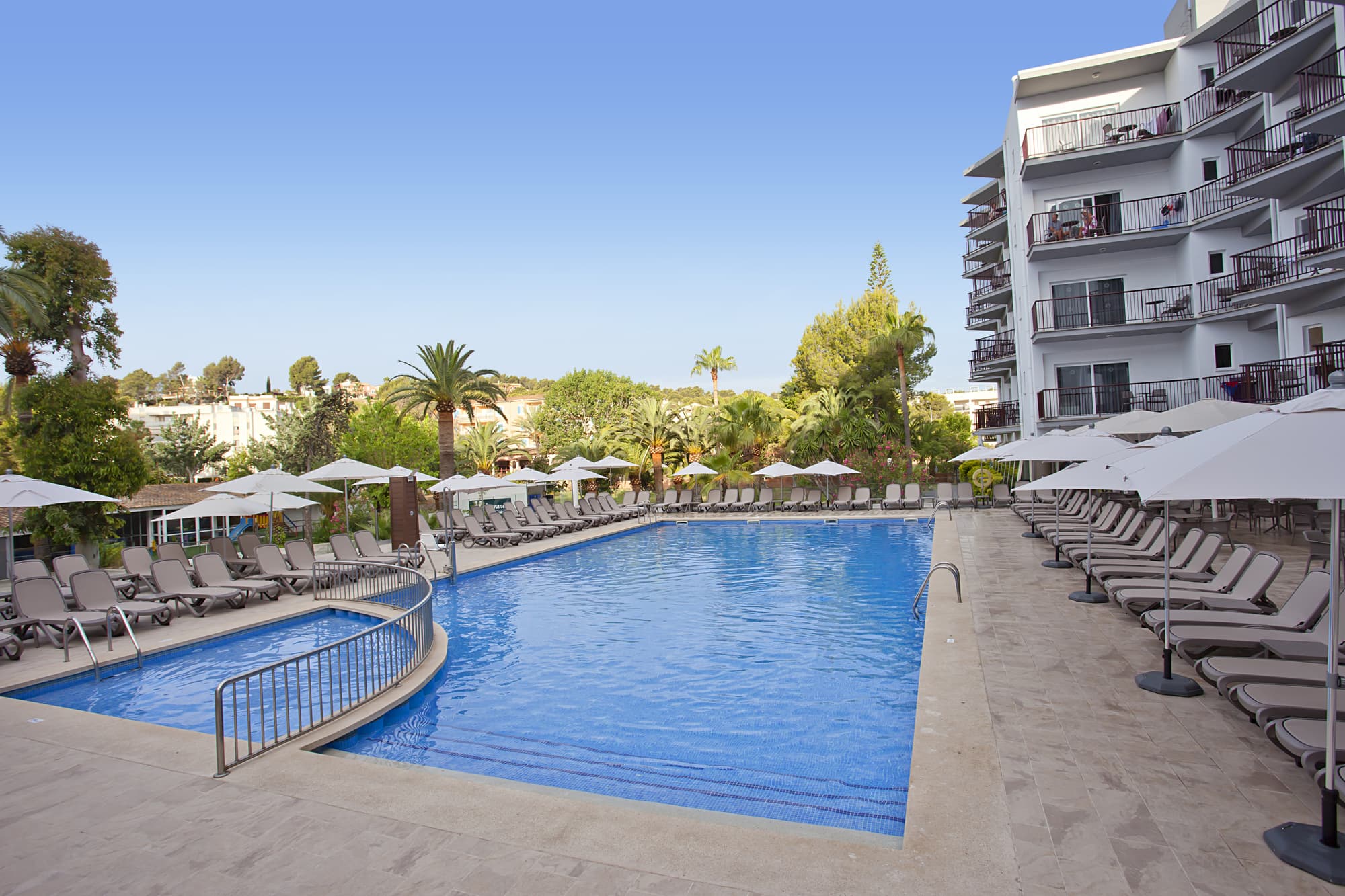 FERGUS Bermudas, Pool