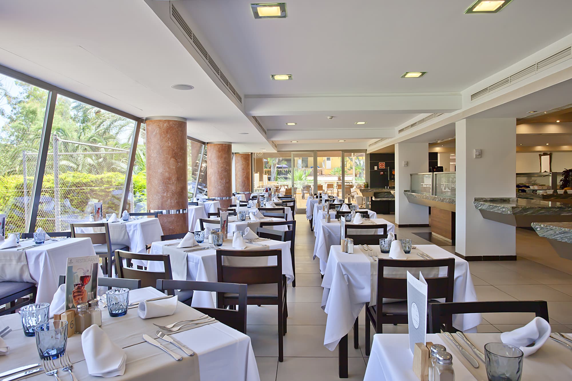 FERGUS Bermudas, Restaurant