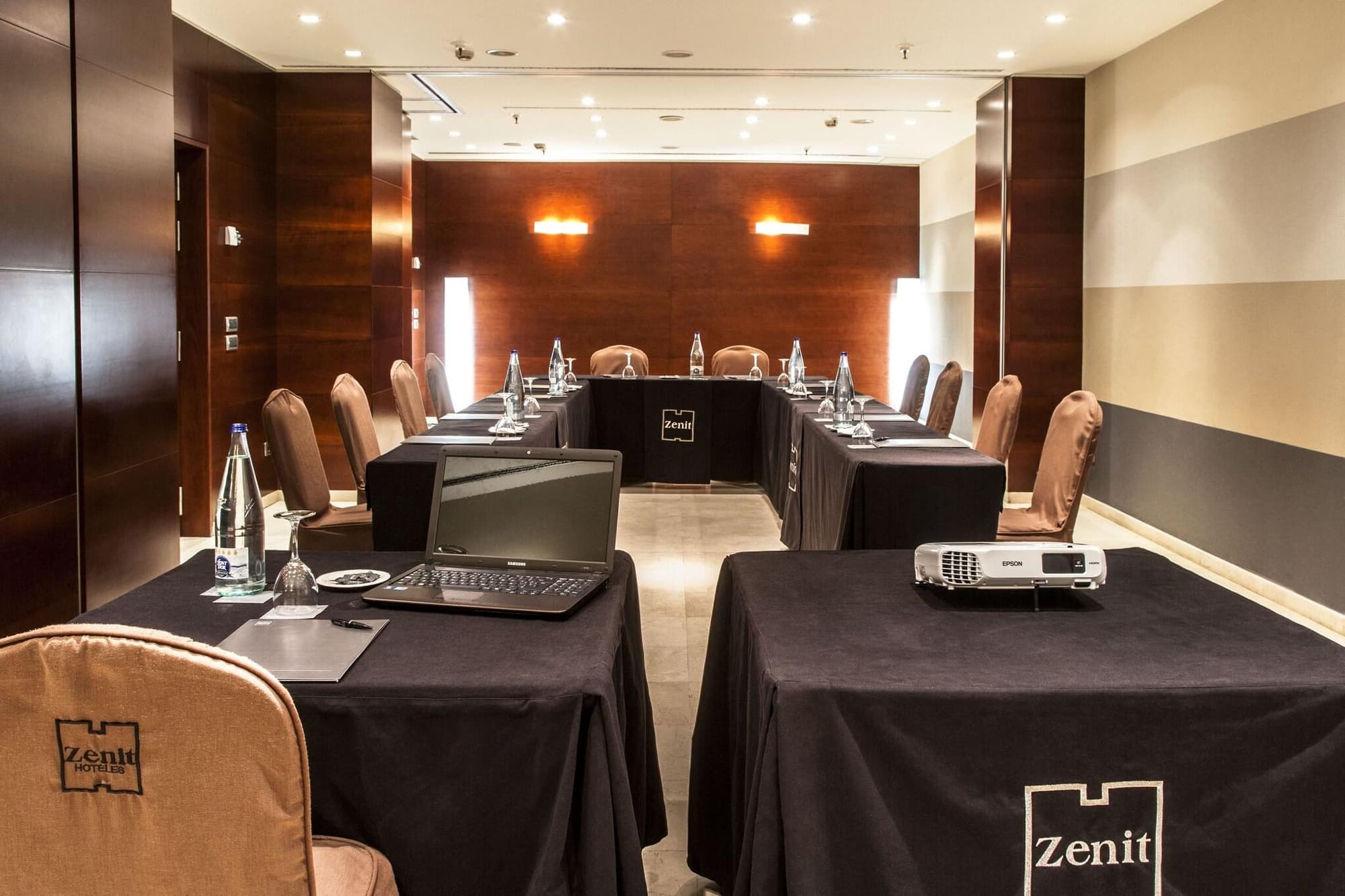 Zenit Don Yo, Conferences