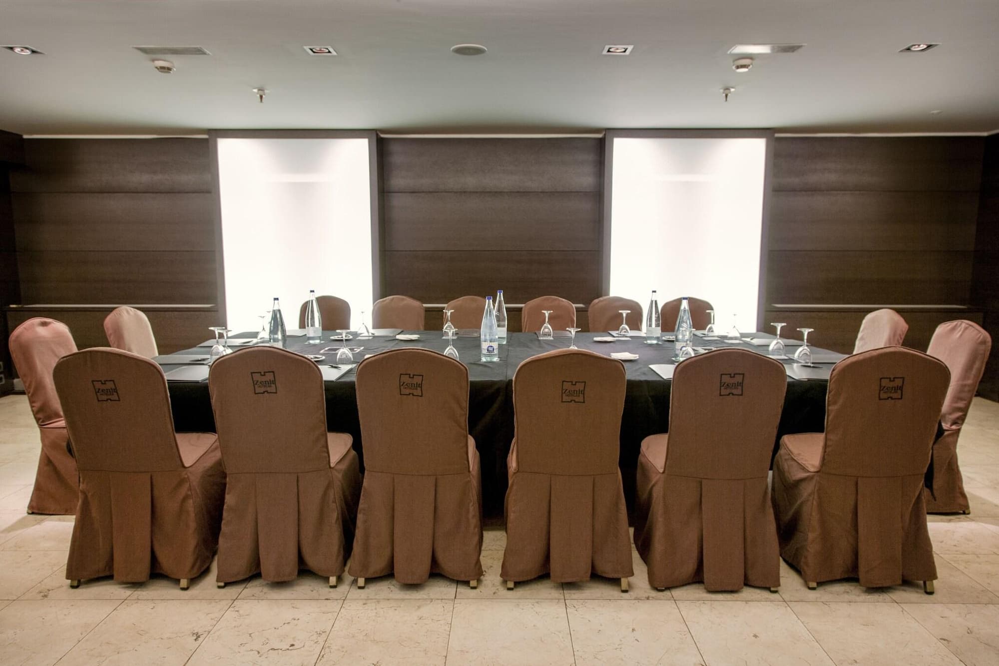 Zenit Don Yo, Conferences