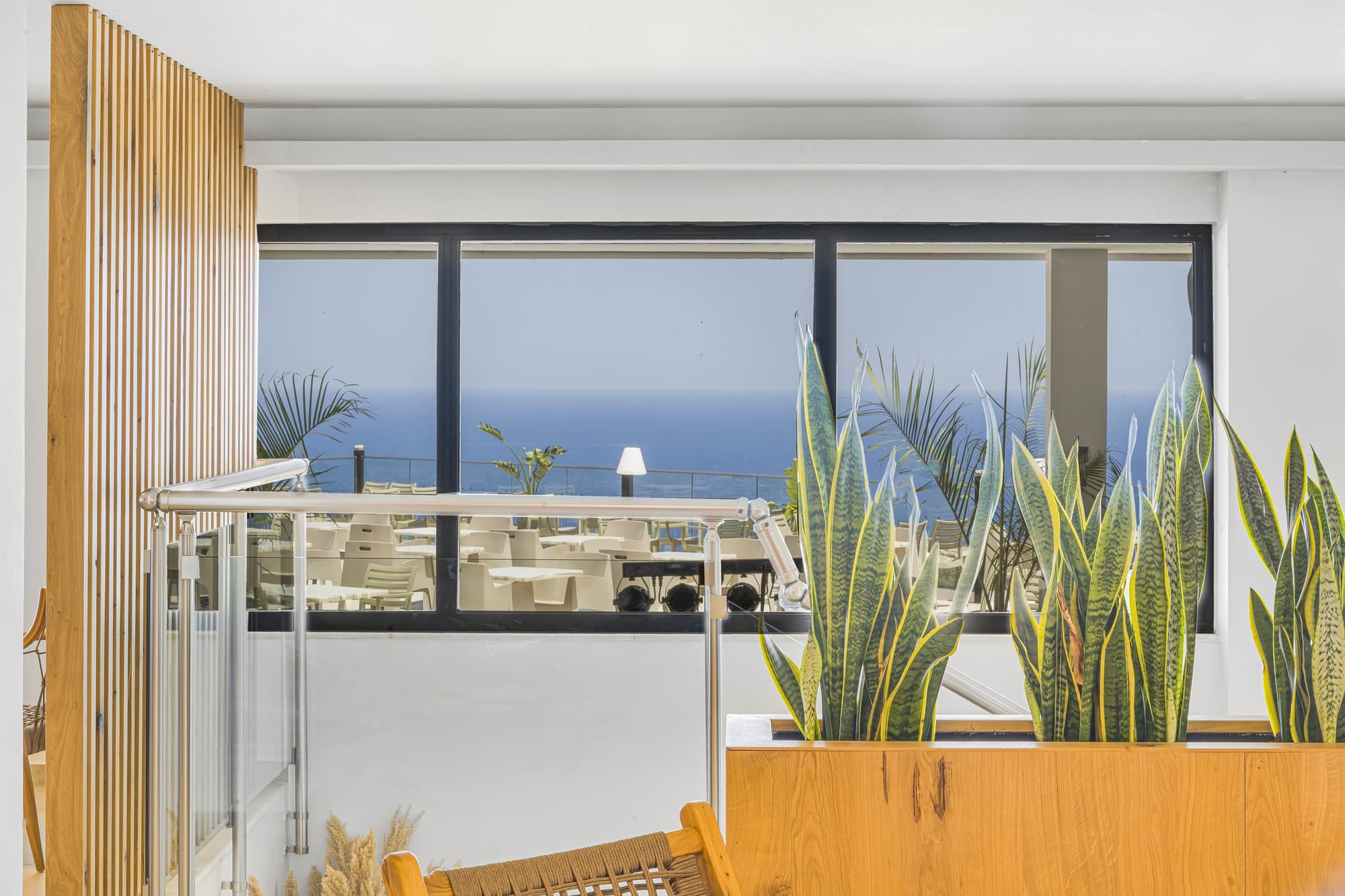 Village Panorama, Lobby