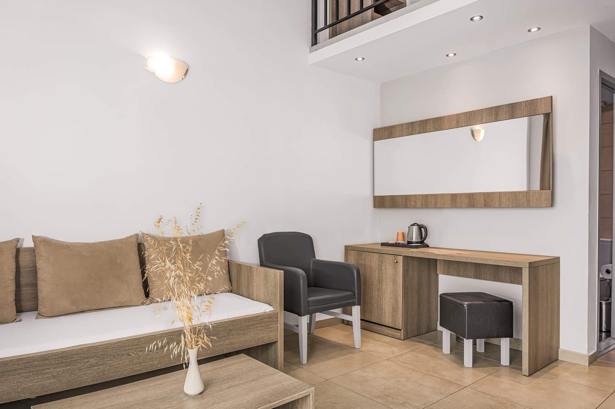 Village Panorama, Room