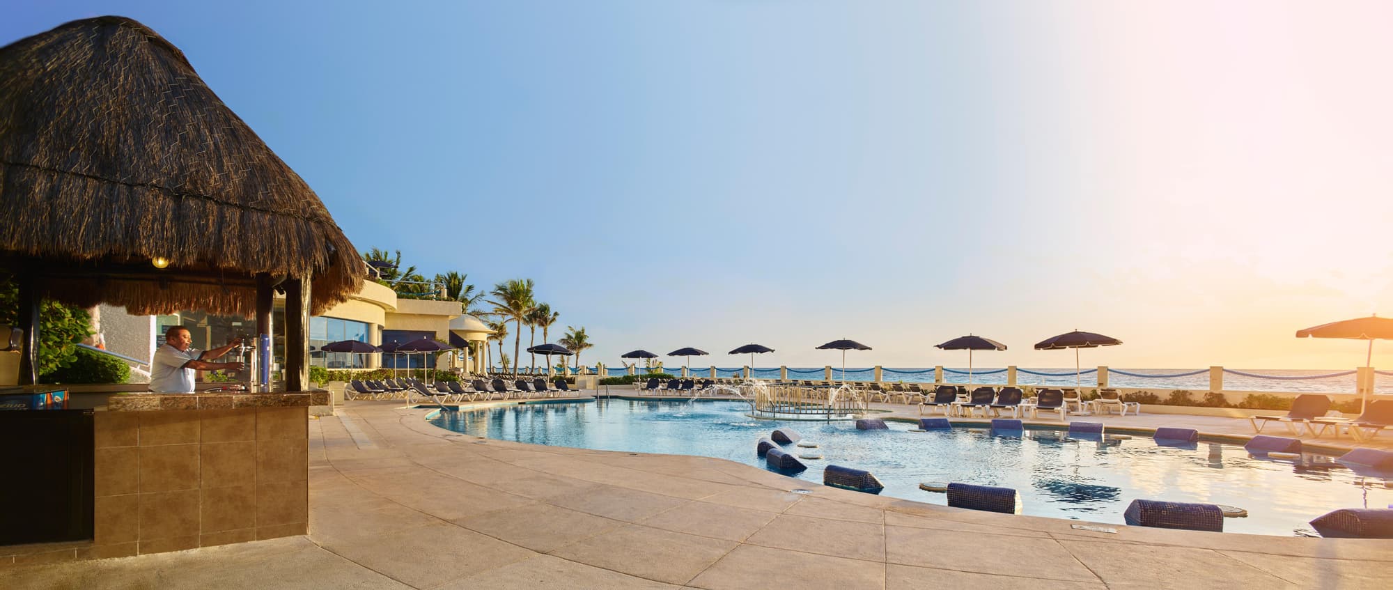 Occidental Tucancun, Pool