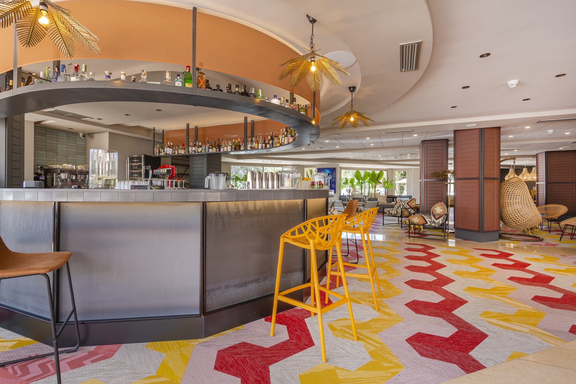 Marins Beach Club, Bar