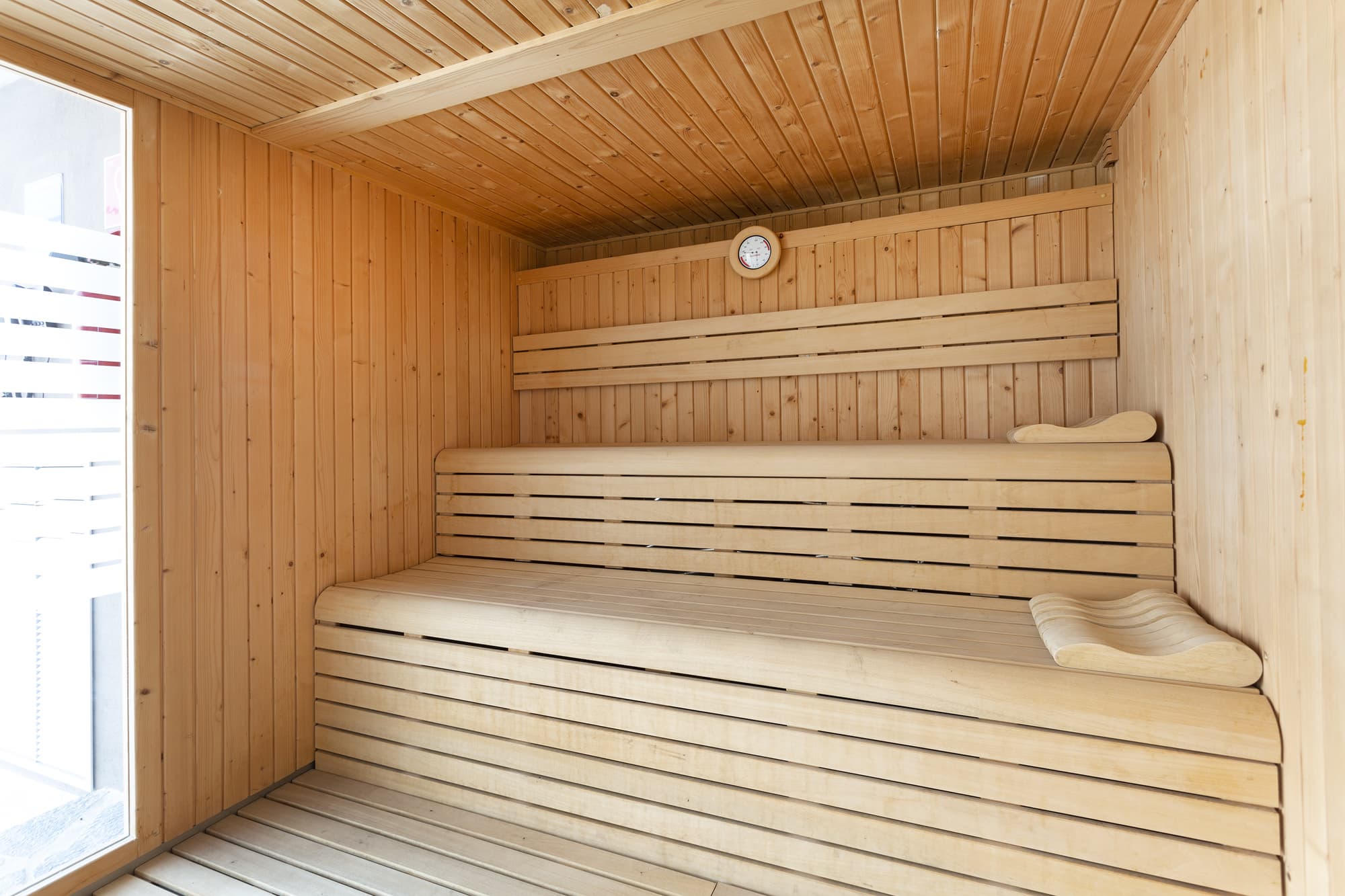 Marins Beach Club, Sports and Entertainment