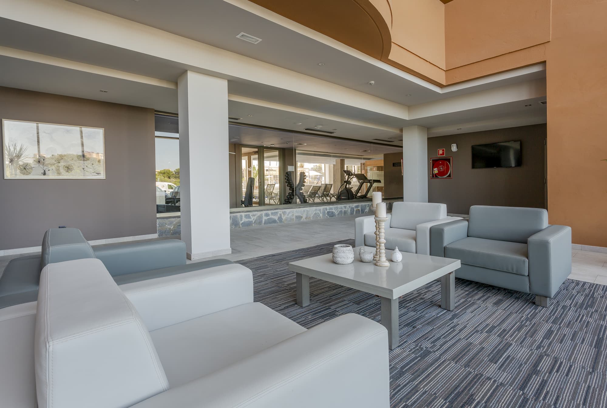 Marins Beach Club, Lobby