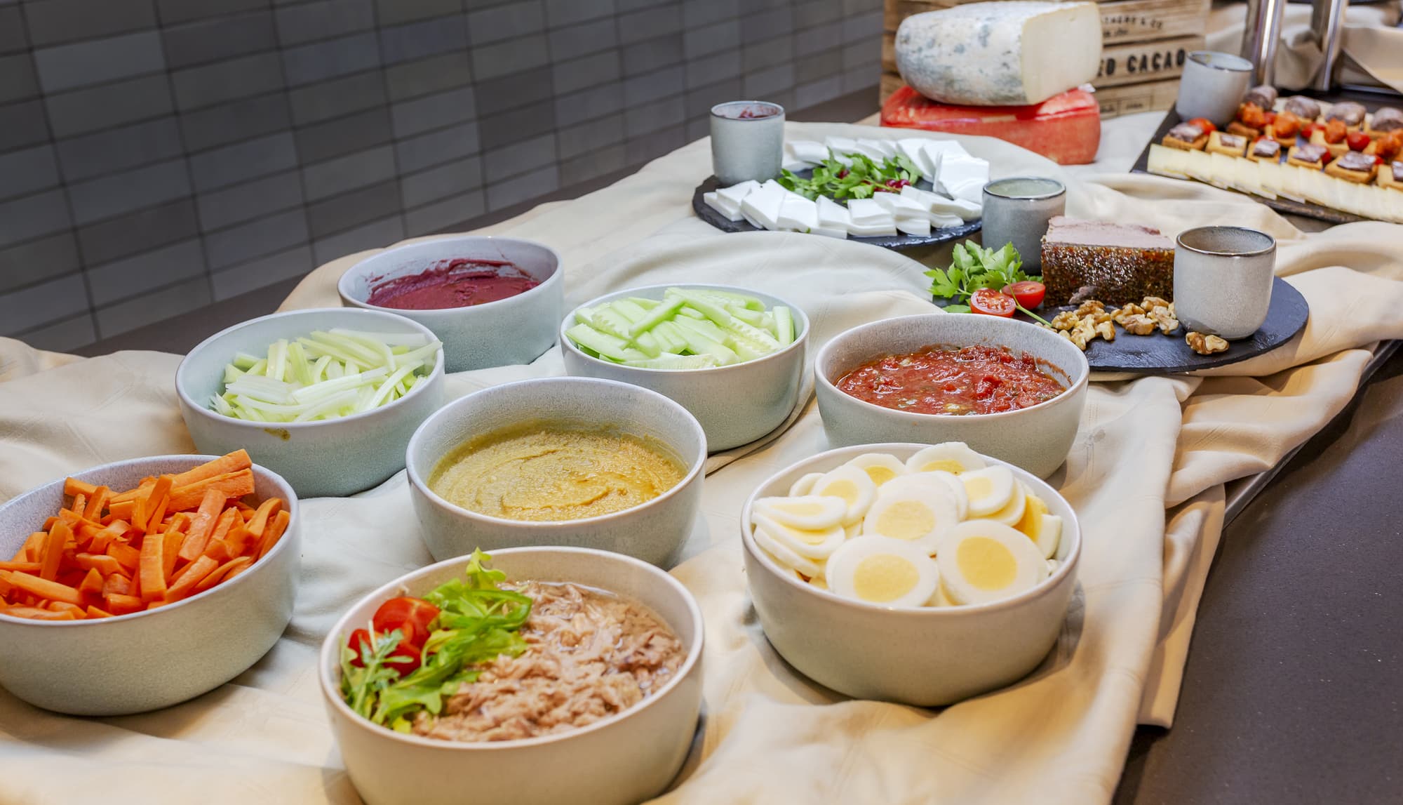 Marins Beach Club, Restaurant