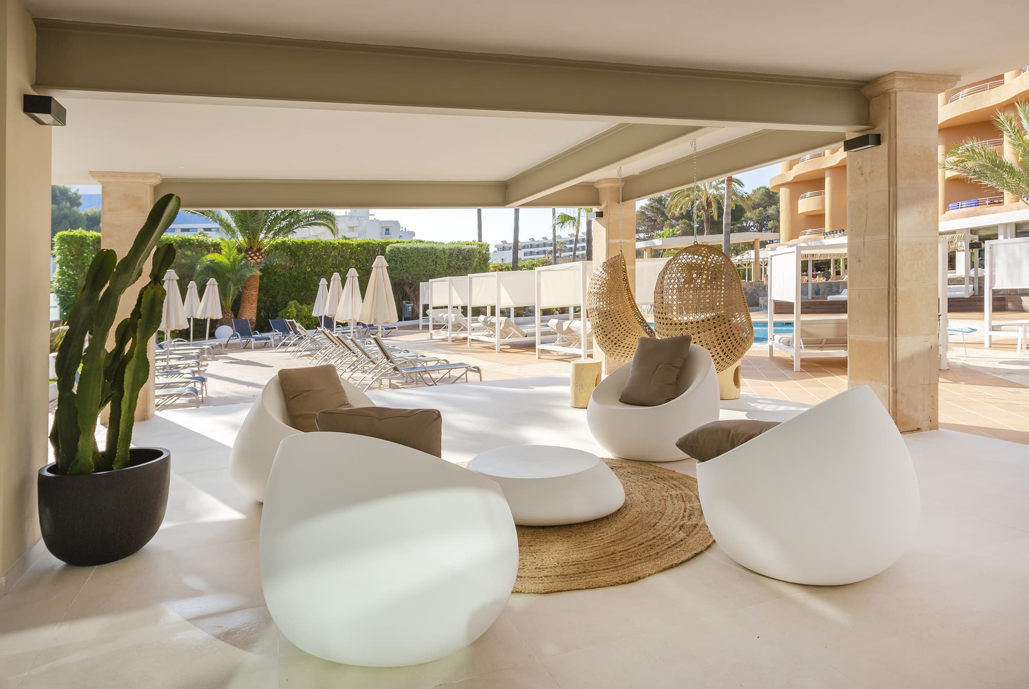Marins Beach Club, Terrace