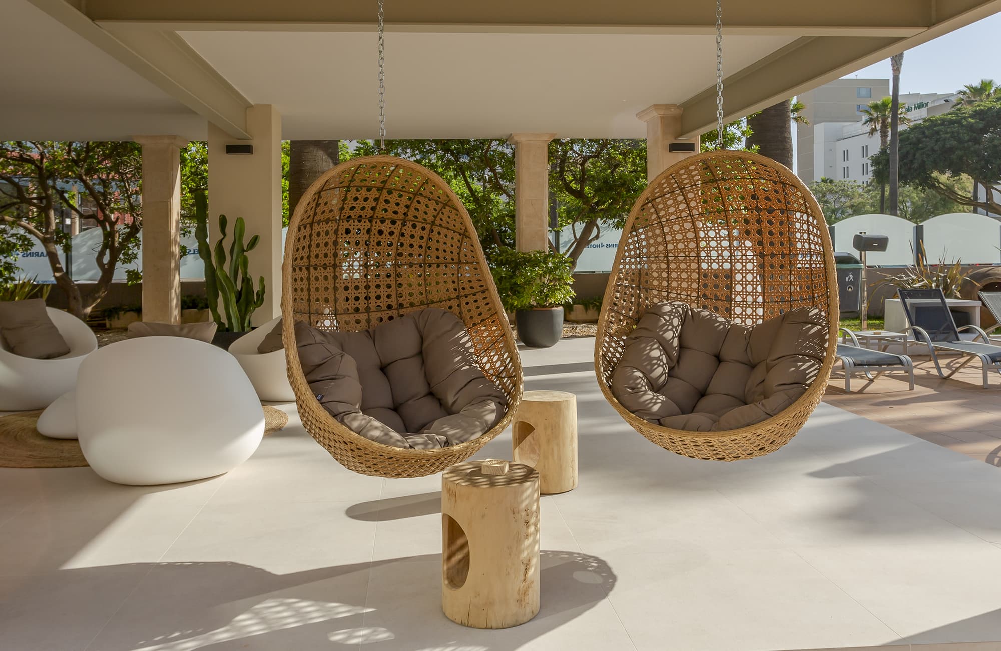 Marins Beach Club, Terrace