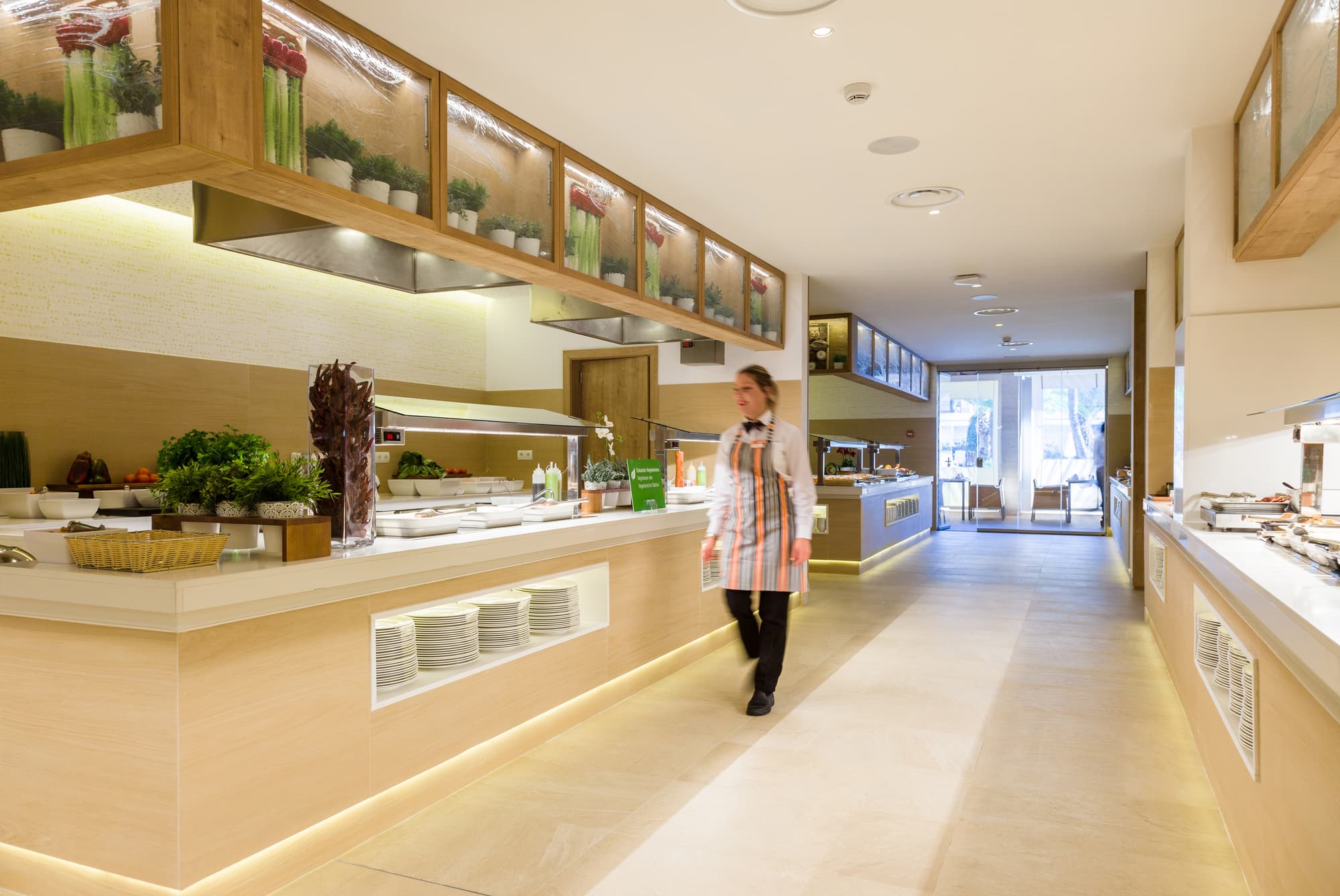 Viva Sunrise, Restaurant