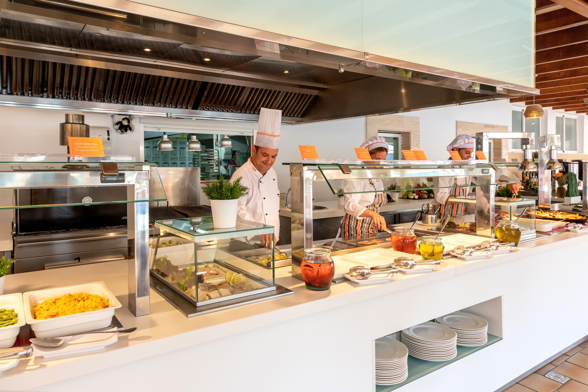 Viva Sunrise, Restaurant