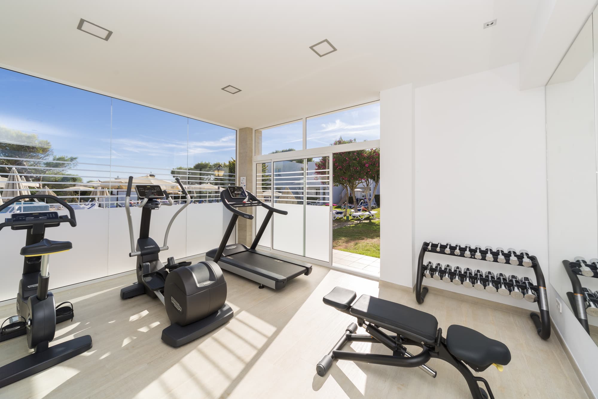 Globales Lord Nelson, Sports and Entertainment