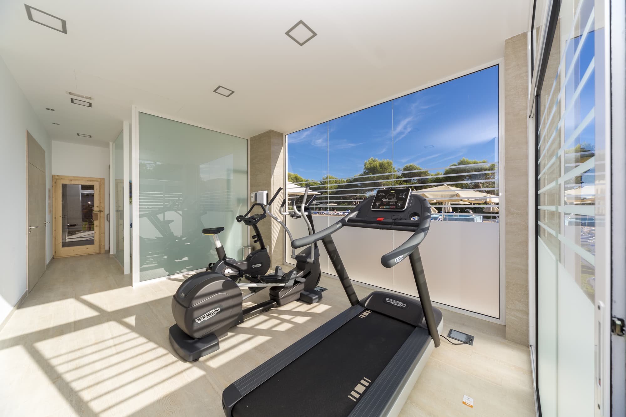 Globales Lord Nelson, Sports and Entertainment