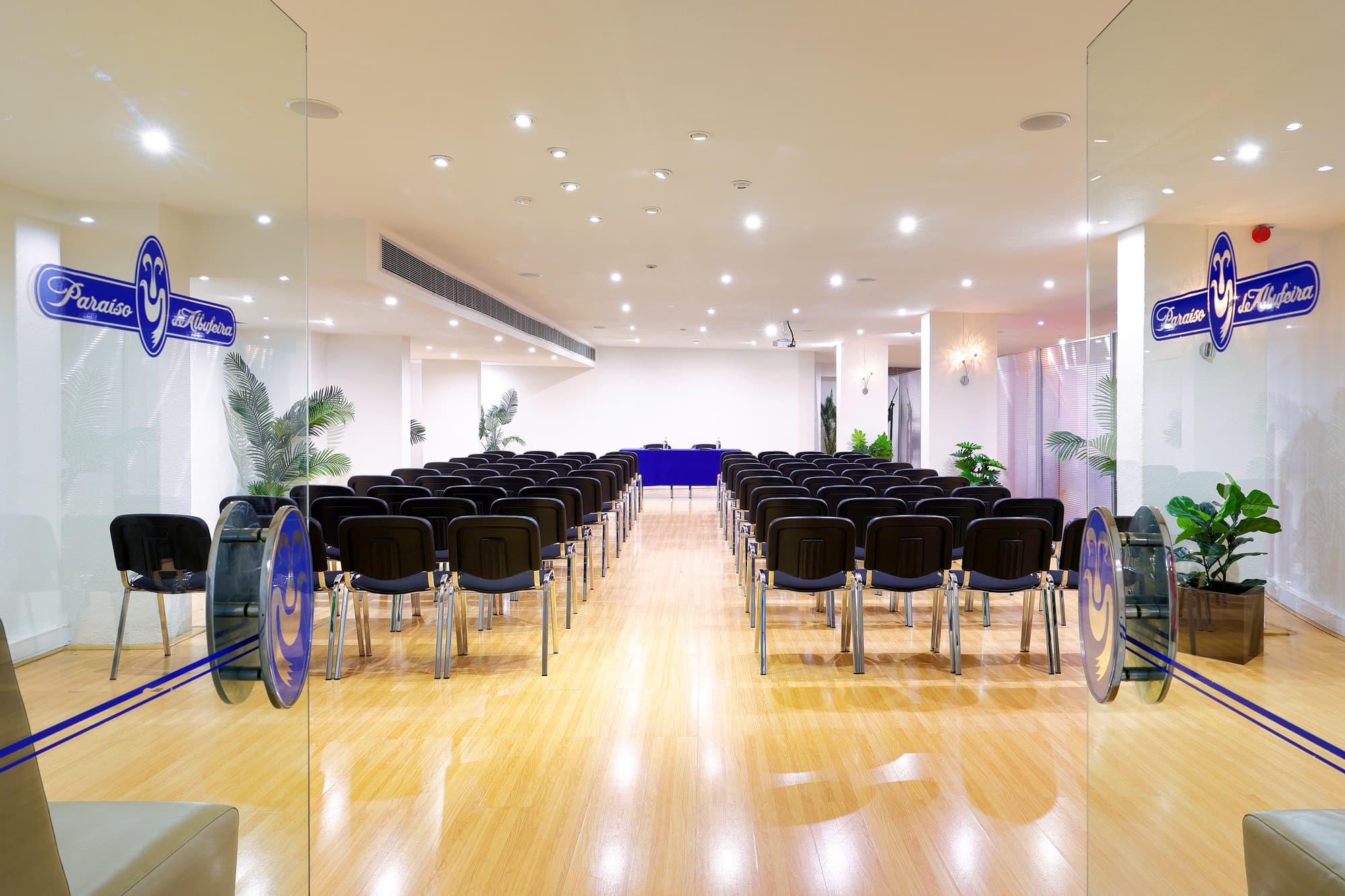 Paraiso Albufeira, Conferences