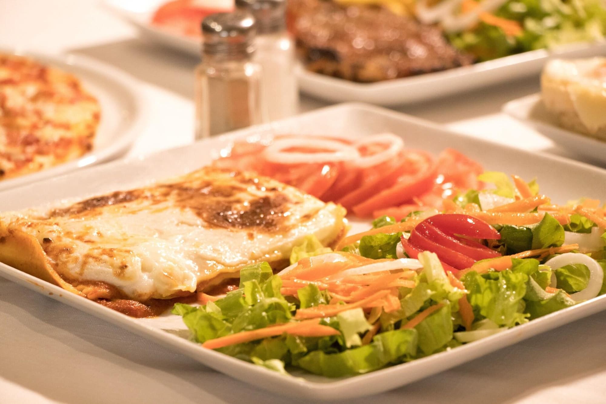 Travel Park, Restaurant