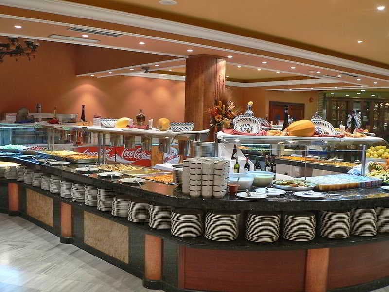 Hotel Reyes Ziries, Restaurant