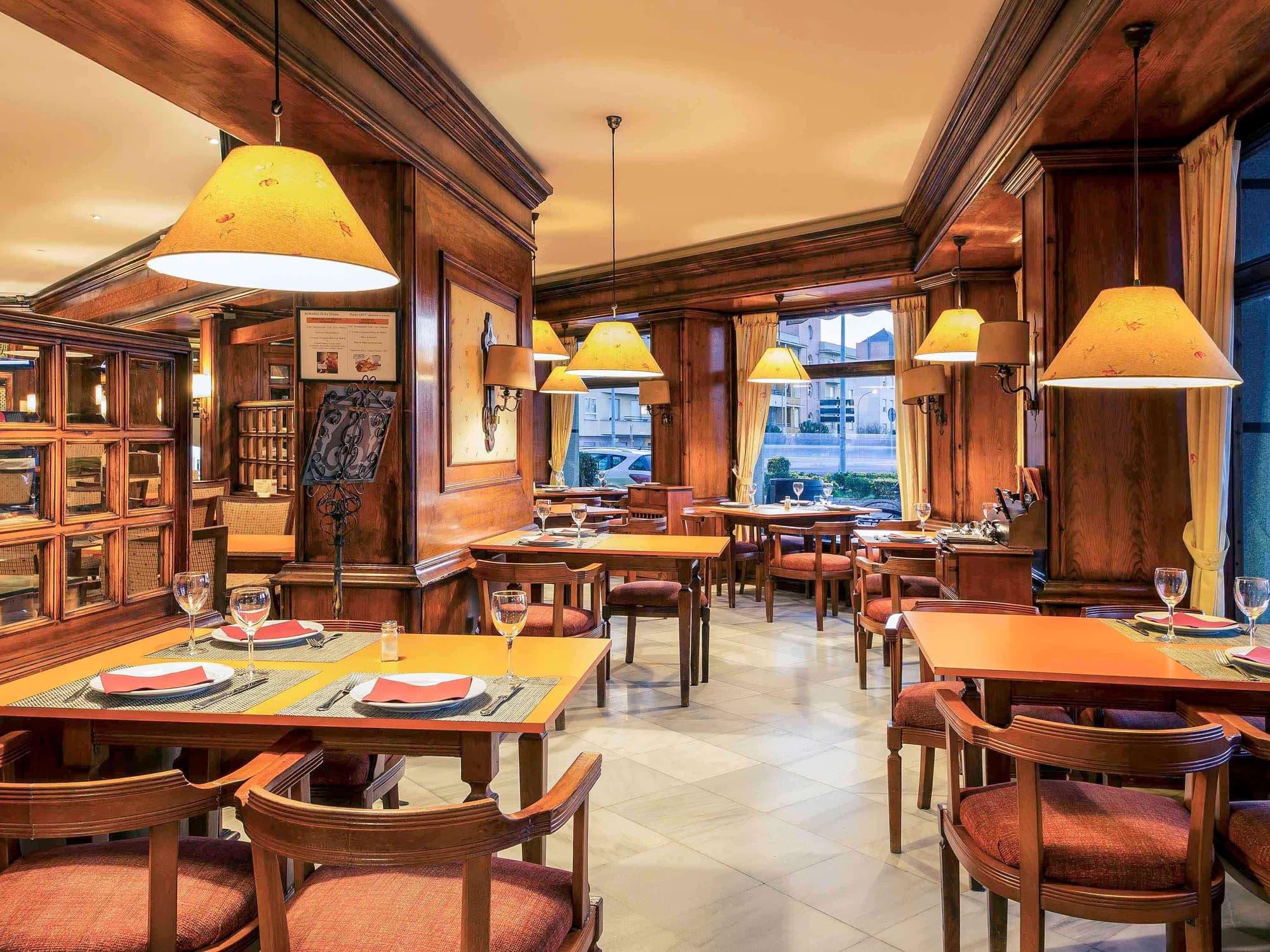 Rio Badajoz, Restaurant