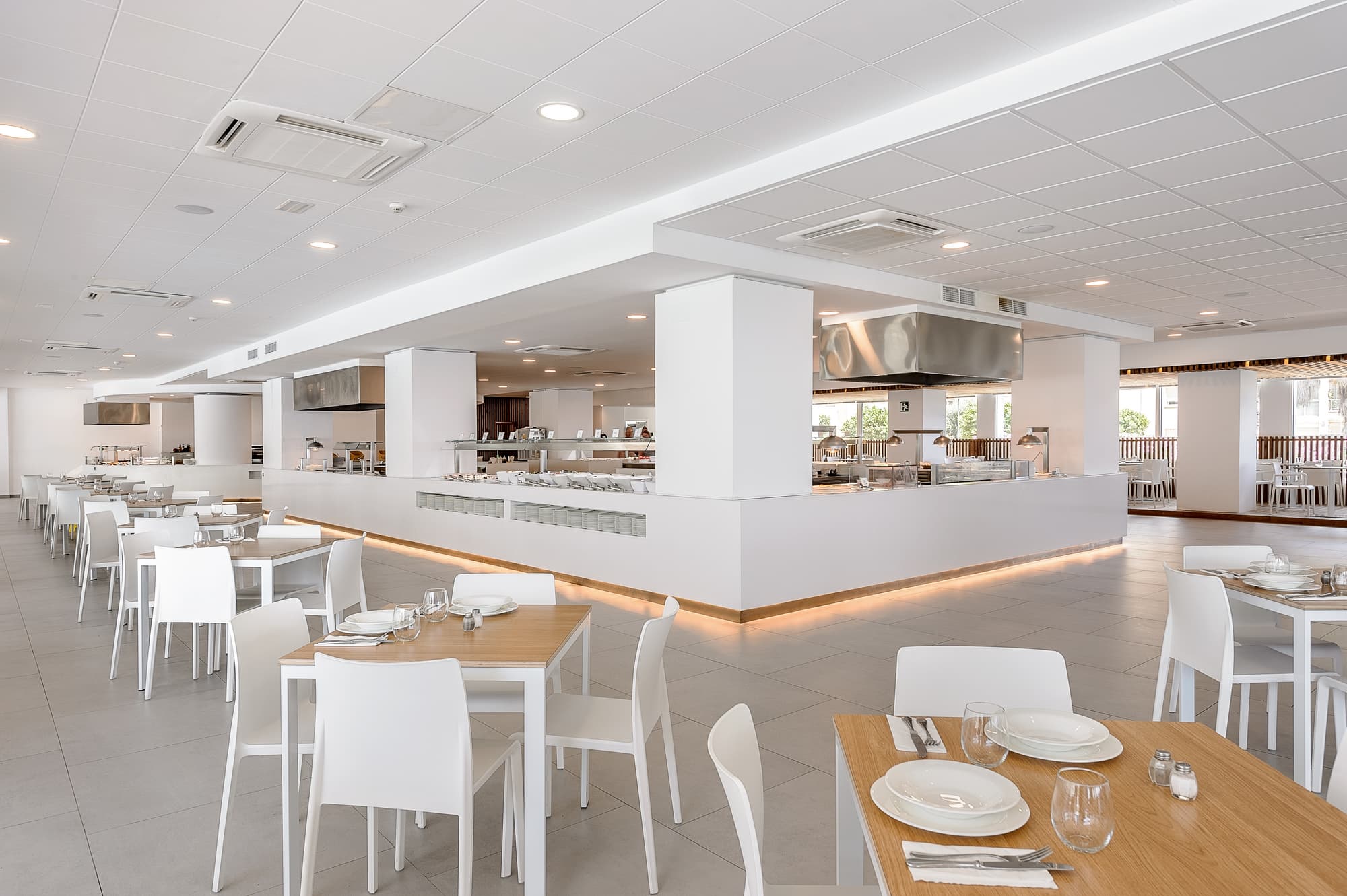 Vibra Algarb, Restaurant