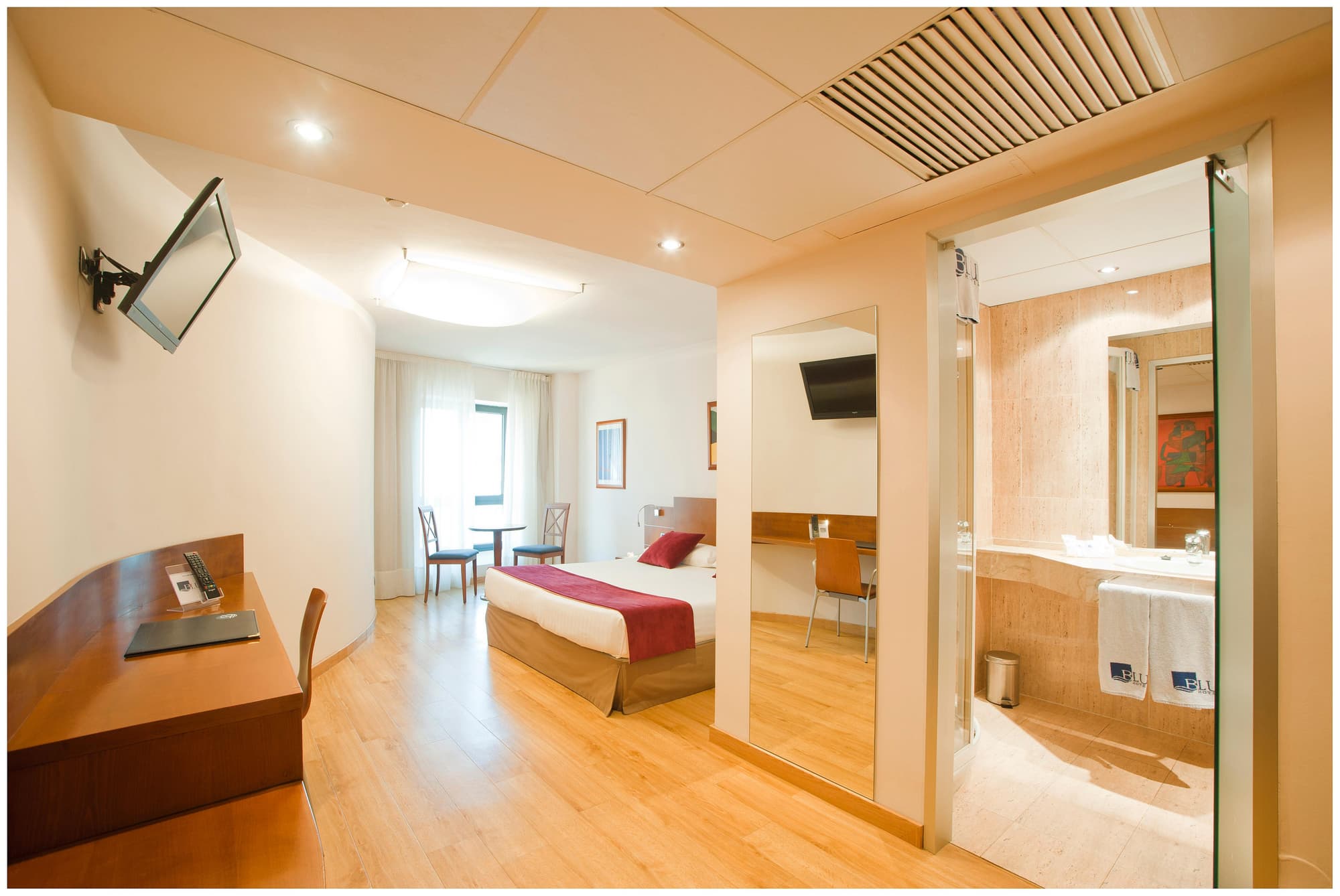 Duerming Longoria Plaza Hotel, Room