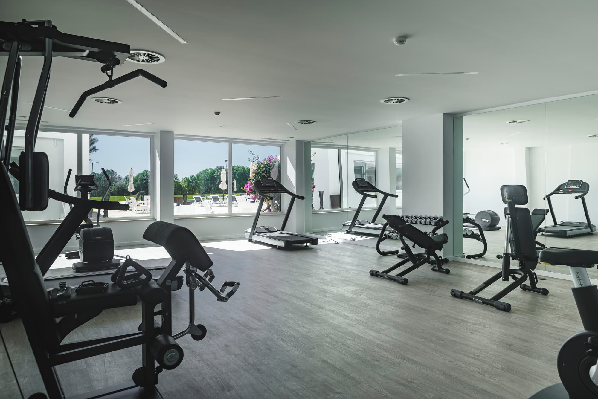 MH Atlântico, Sports and Entertainment