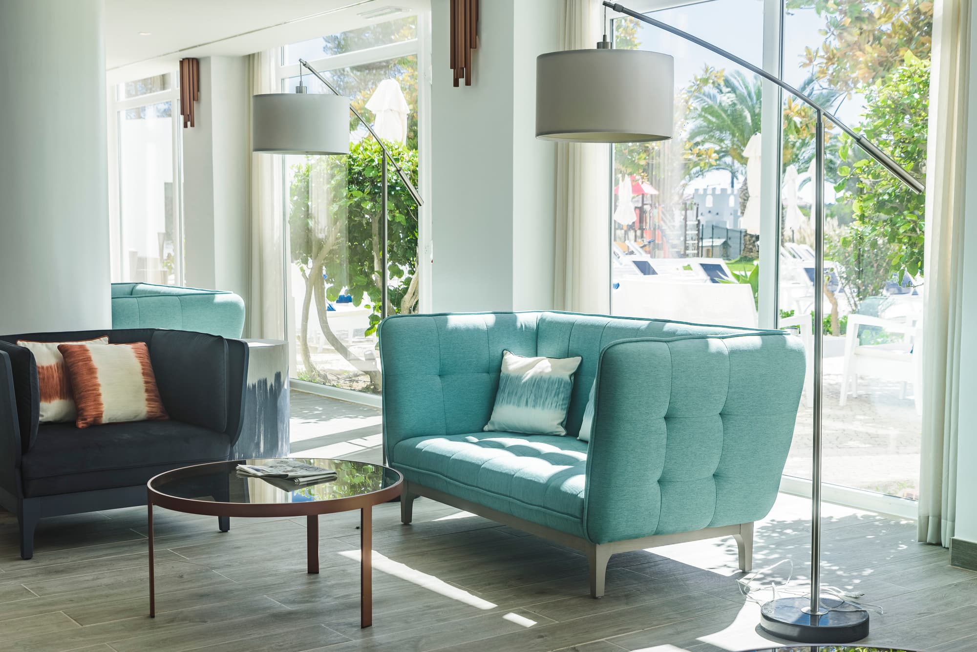 MH Atlântico, Lobby