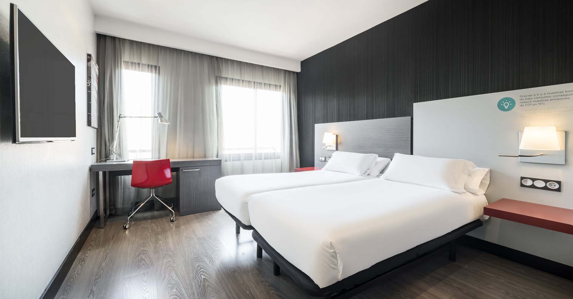 Ilunion Suites Madrid , Room