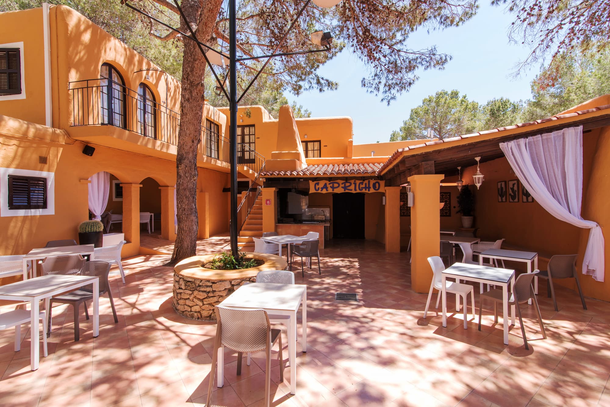 FERGUS Style Punta Arabi, General view