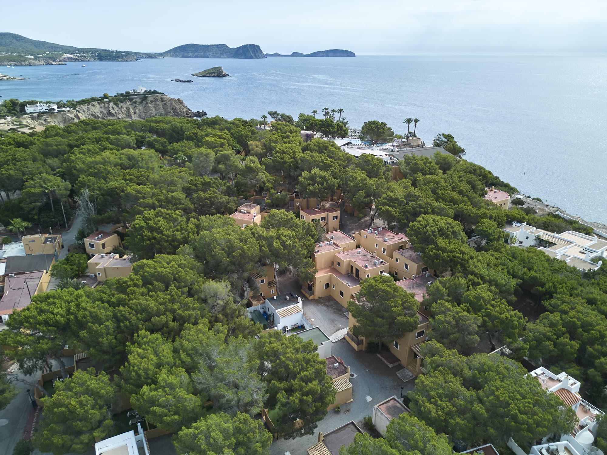 FERGUS Style Punta Arabi, General view