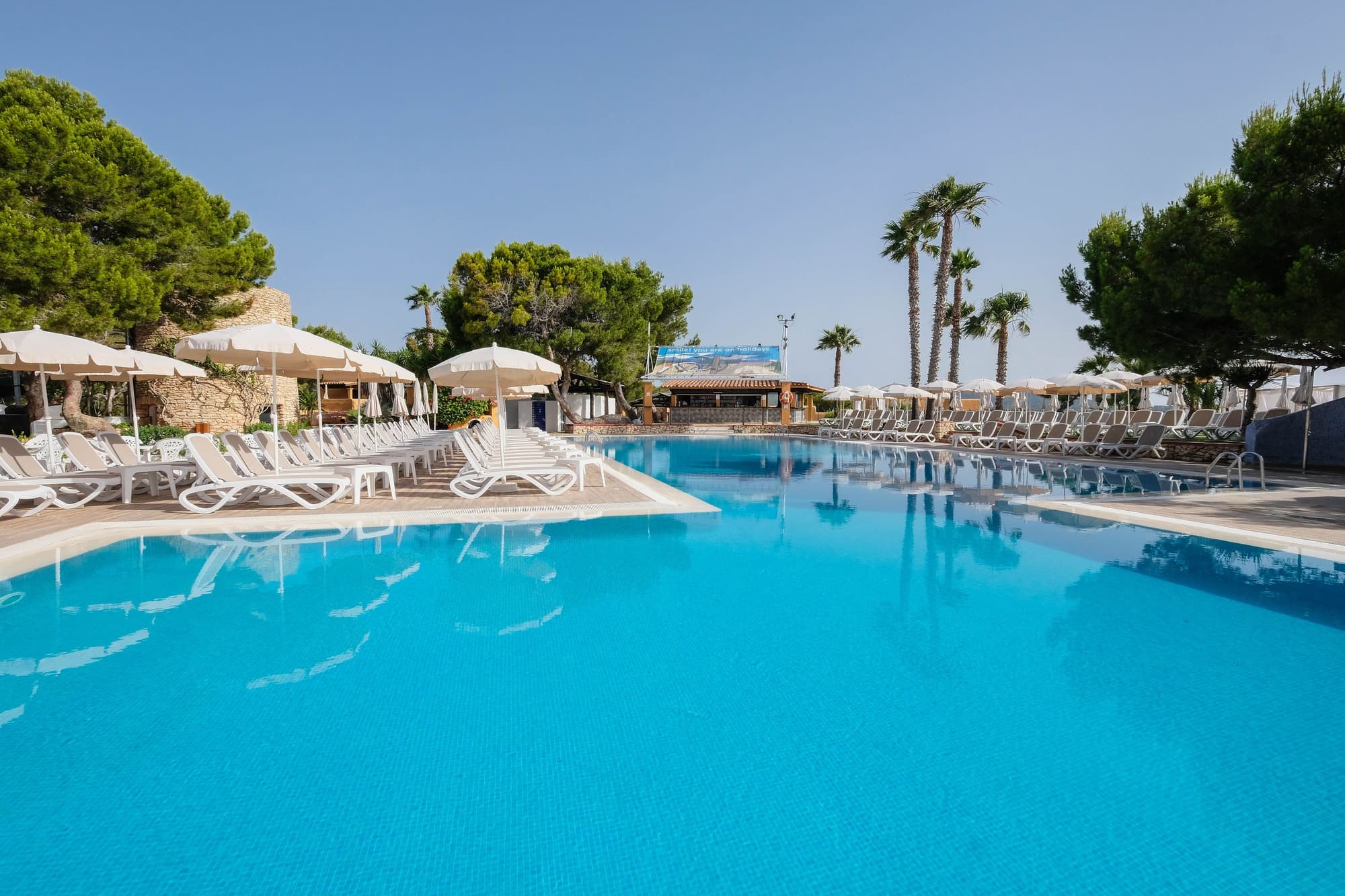 FERGUS Style Punta Arabi, Pool