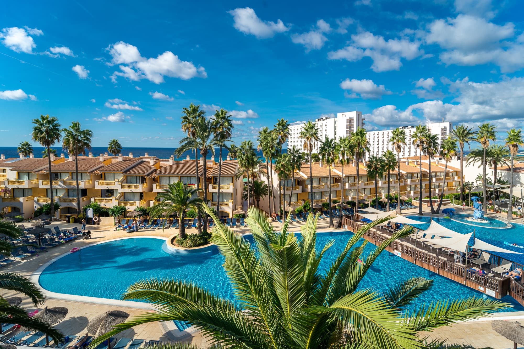 Royal Son Bou Family Club, Pool