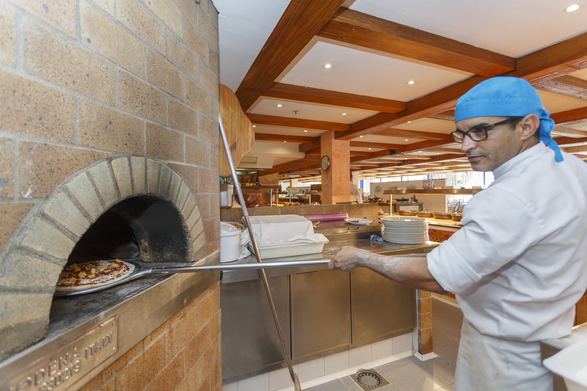 Royal Son Bou Family Club, Restaurant