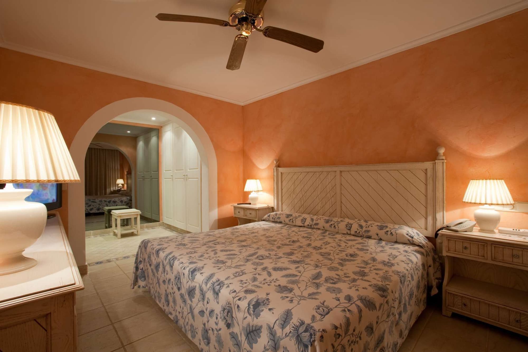 Royal Son Bou Family Club, Room