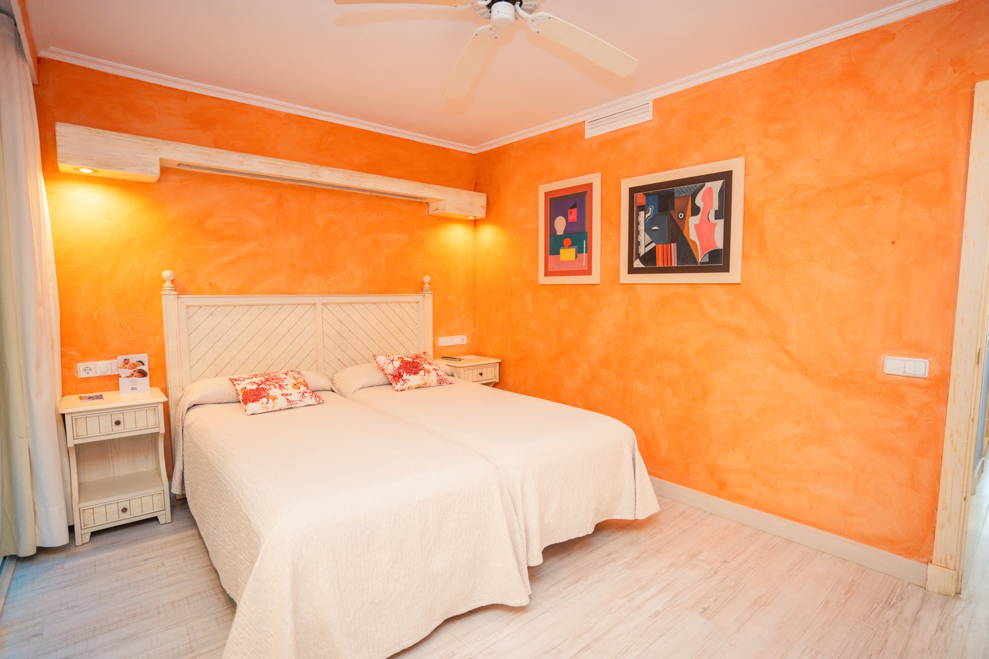 Royal Son Bou Family Club, Room