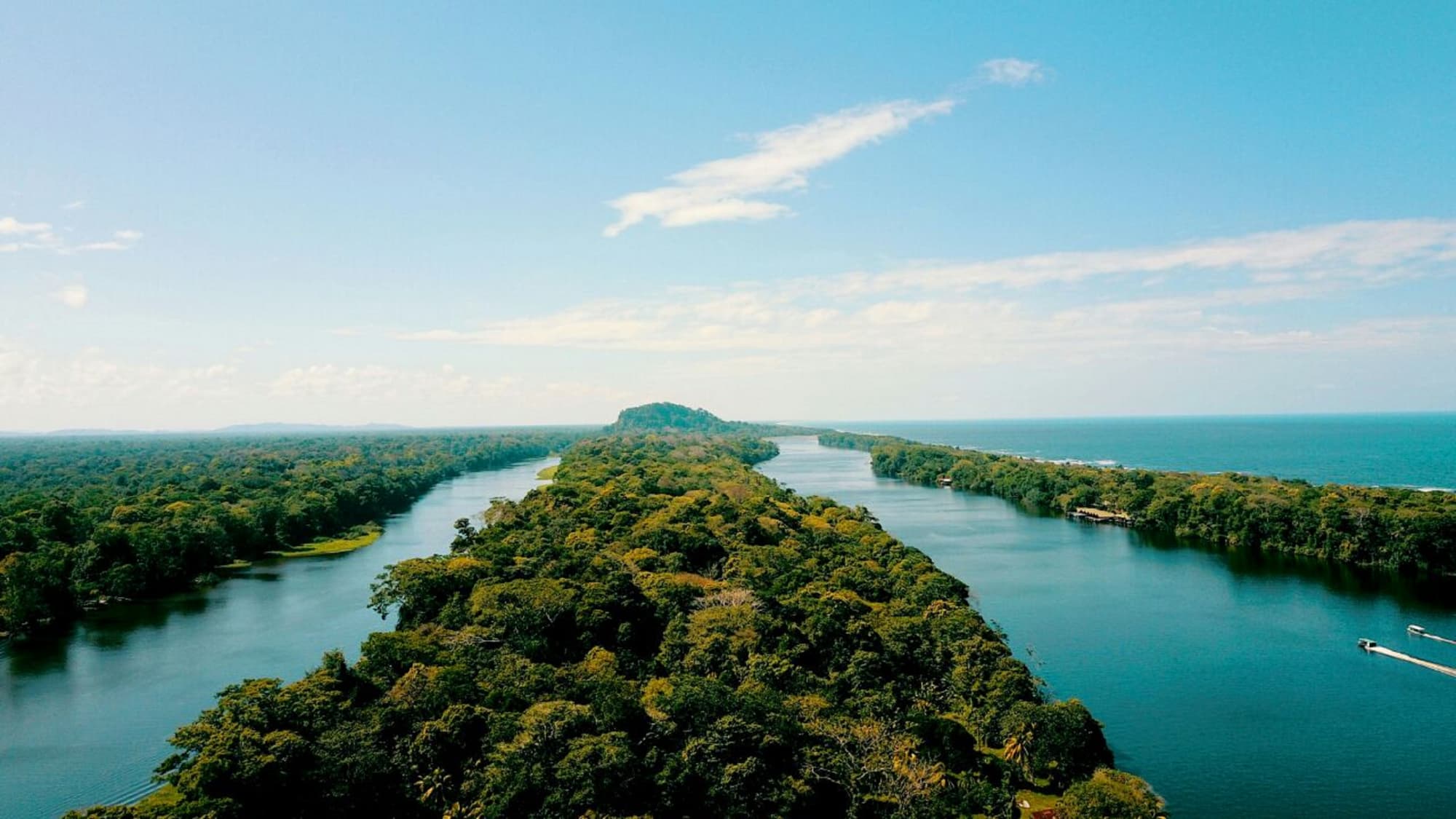 La Baula Lodge, Sports and Entertainment