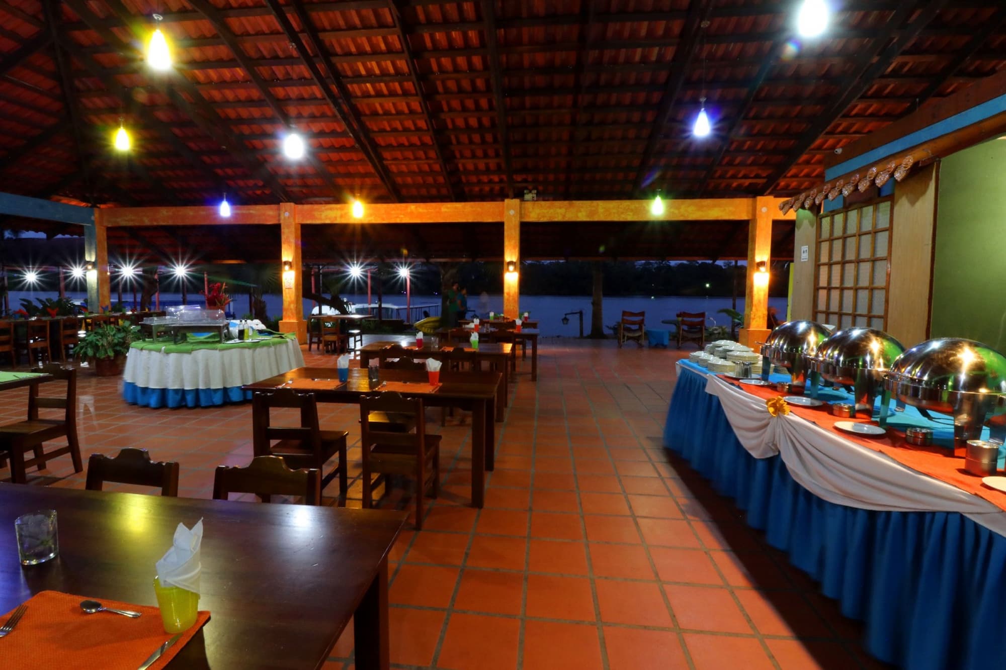 La Baula Lodge, Restaurant