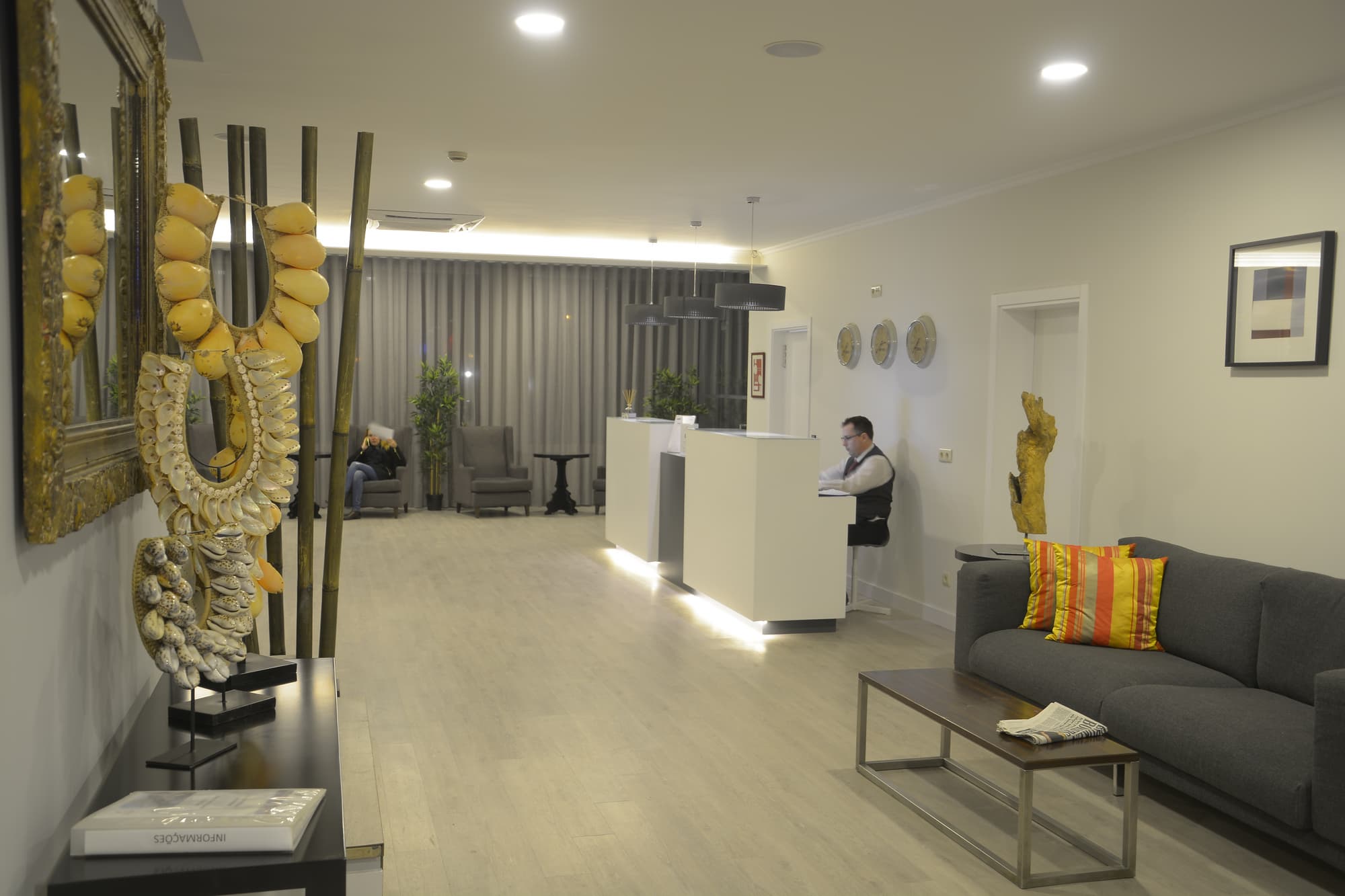 The Navigator - Olympus, Lobby