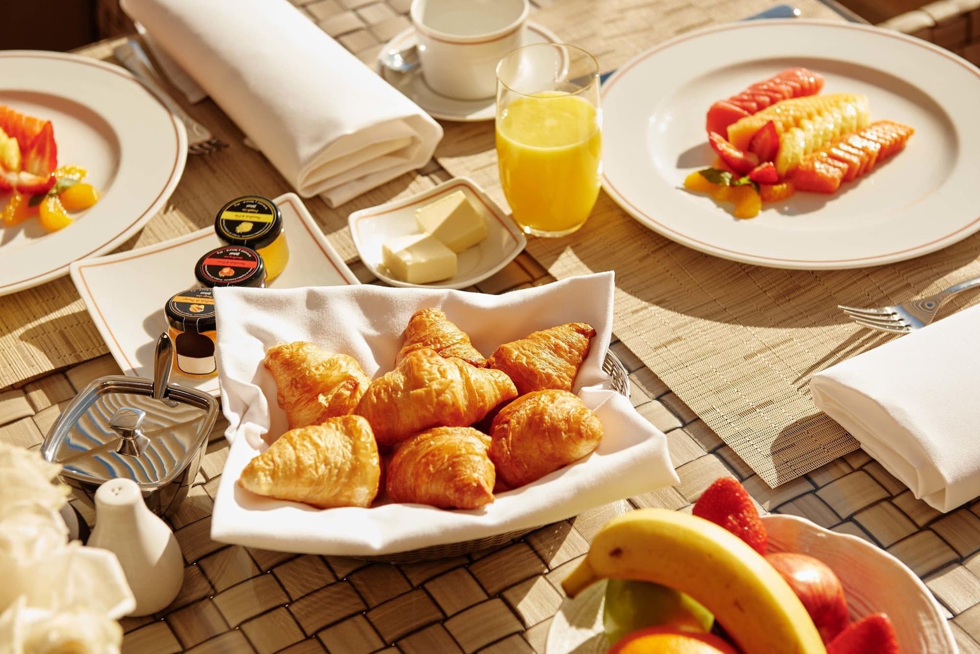 El Embajador, A Royal Hideaway Hotel, Restaurant